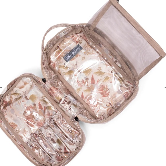 Lug Hover Cosmetic Pouch Sand Taupe NWT - Picture 6 of 10